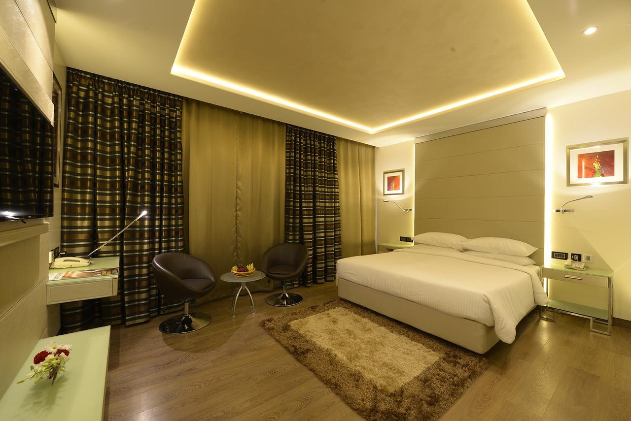 Genesis Hotel Near Mumbai Airport Dış mekan fotoğraf